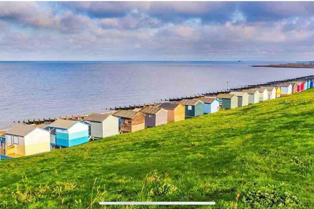 Herne Bay Central - 2 Minutes From Beach Apartment Exteriör bild