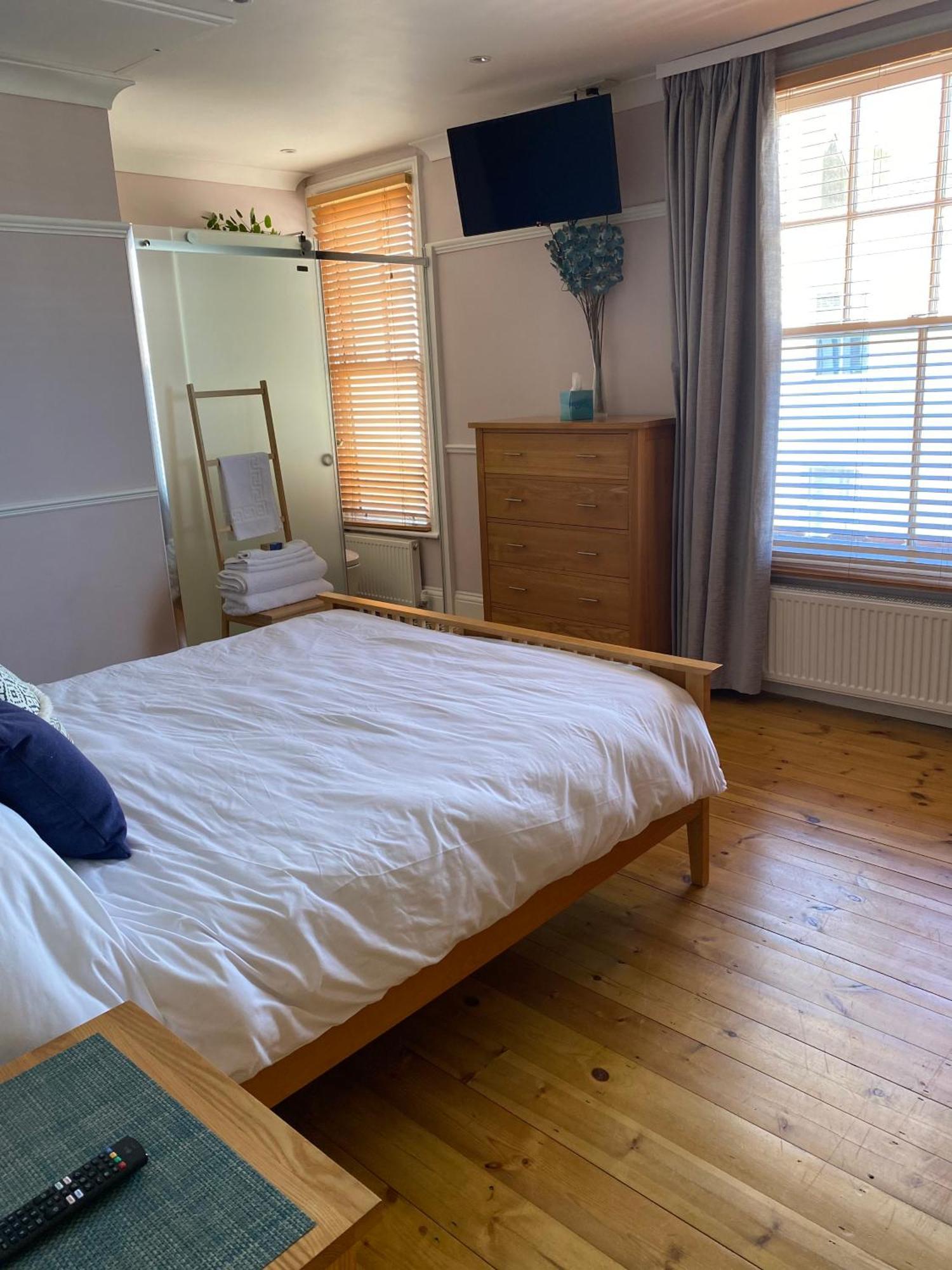 Herne Bay Central - 2 Minutes From Beach Apartment Exteriör bild